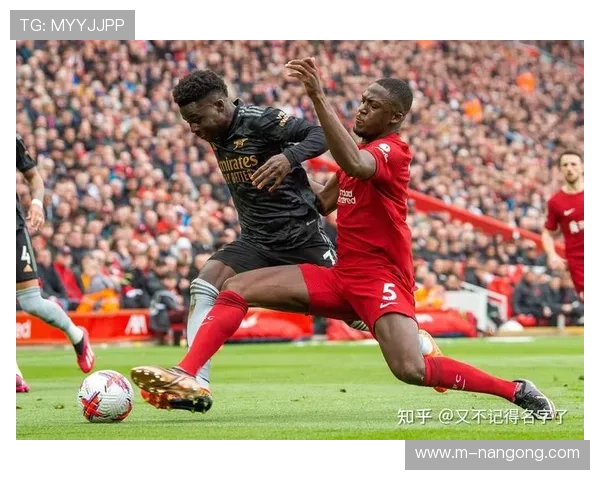 诺丁汉森林风格转变，从直接长传到精细传导的战术实验